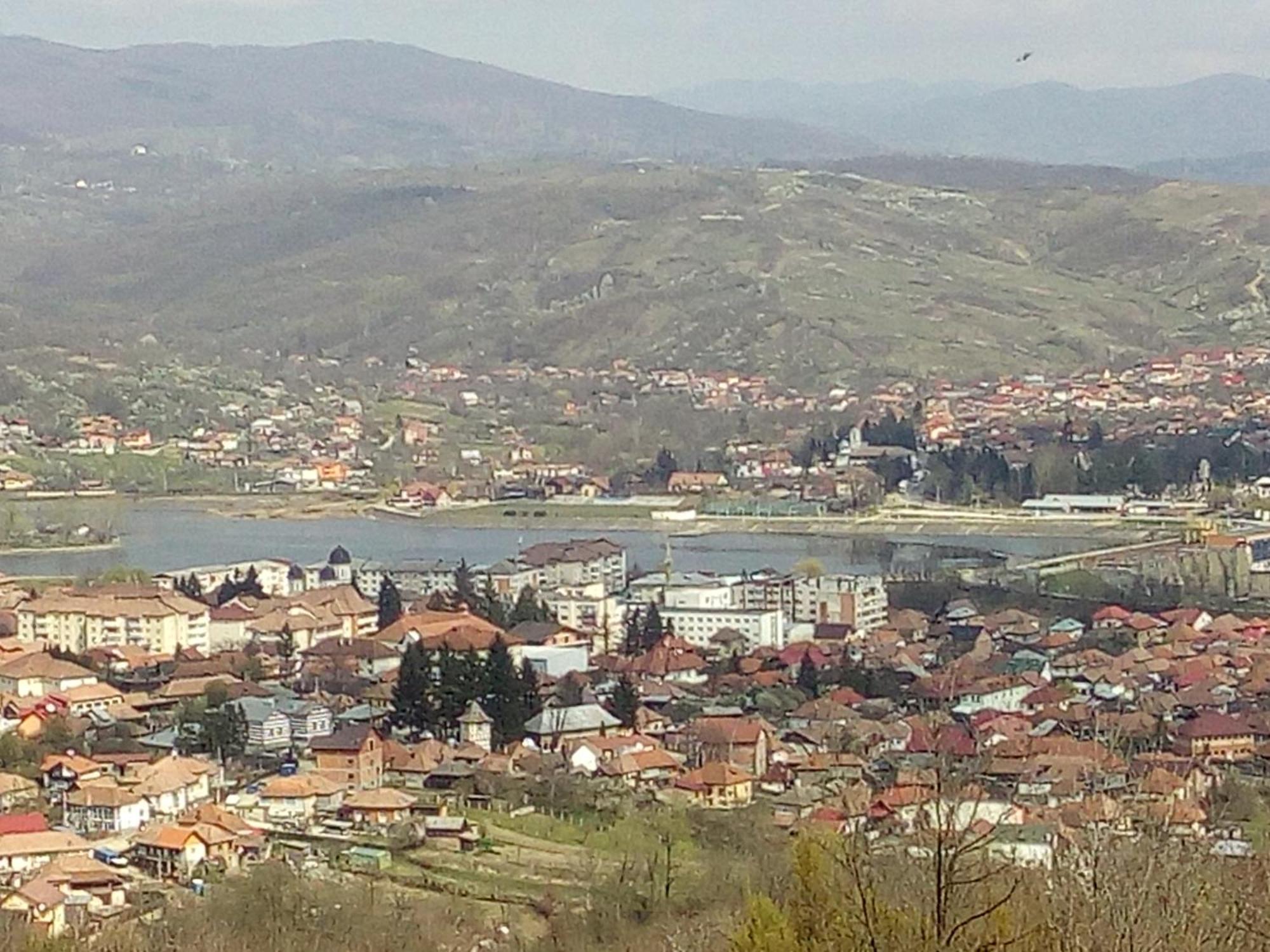 Pensiunea Adeluta Calimanesti Exterior foto